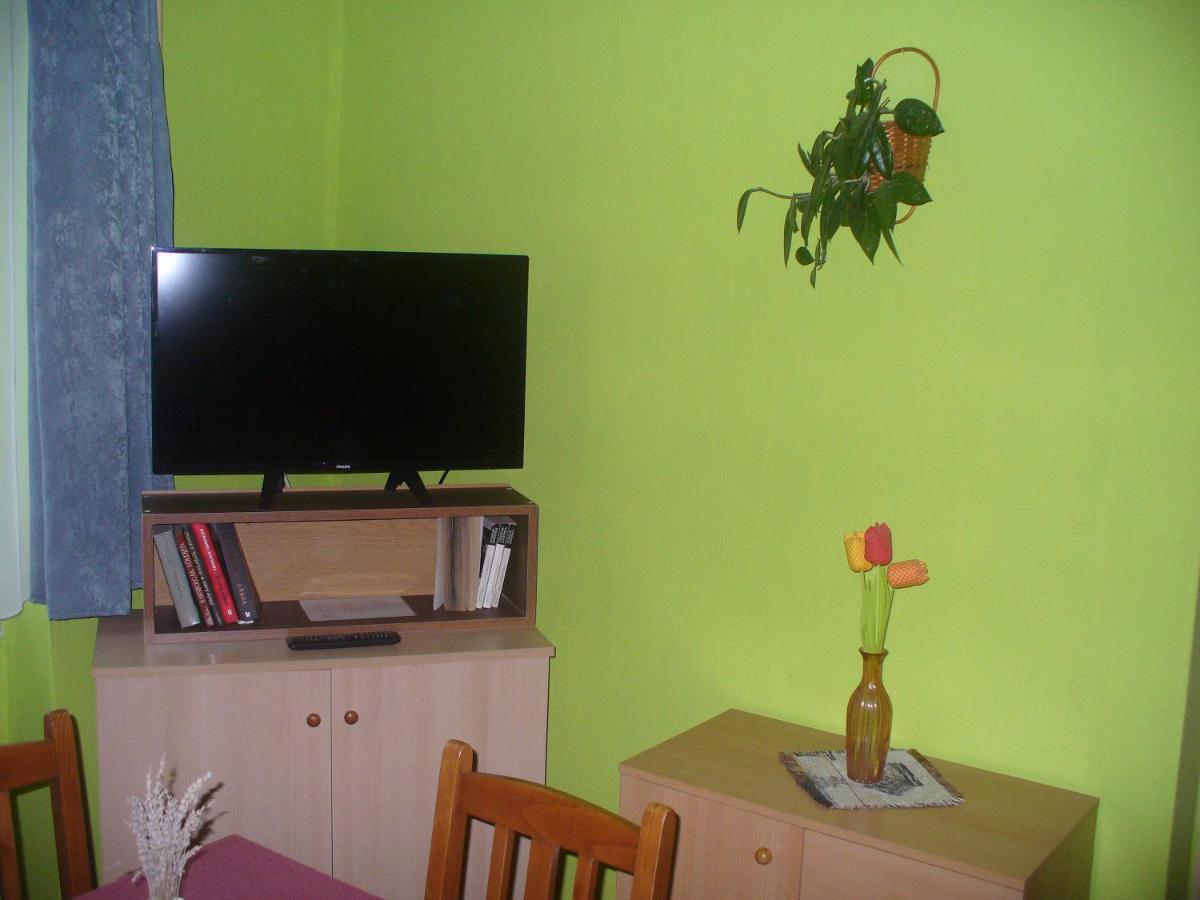 Pleiveisz Apartman Sárvár Εξωτερικό φωτογραφία