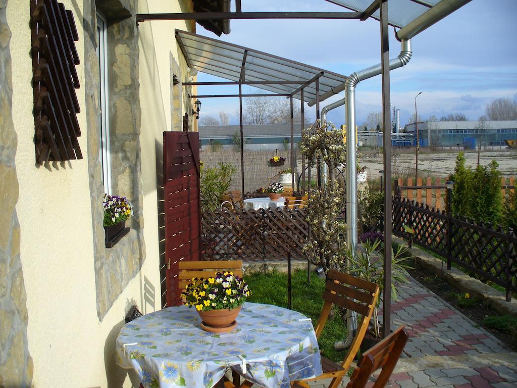 Pleiveisz Apartman Sárvár Δωμάτιο φωτογραφία